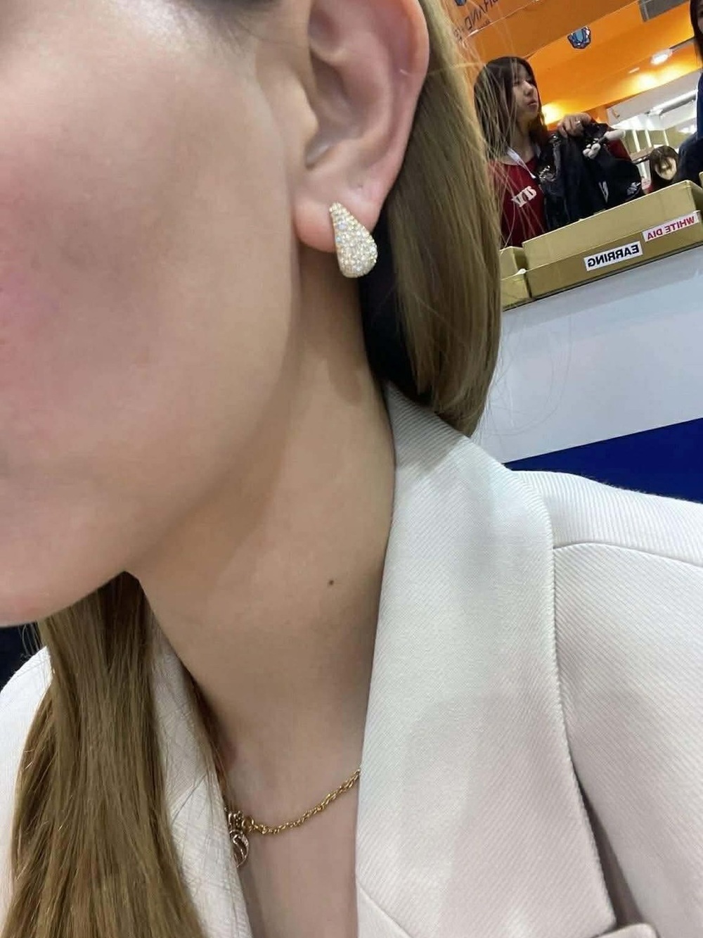 K18 YG Teardrop Diamond Earrings